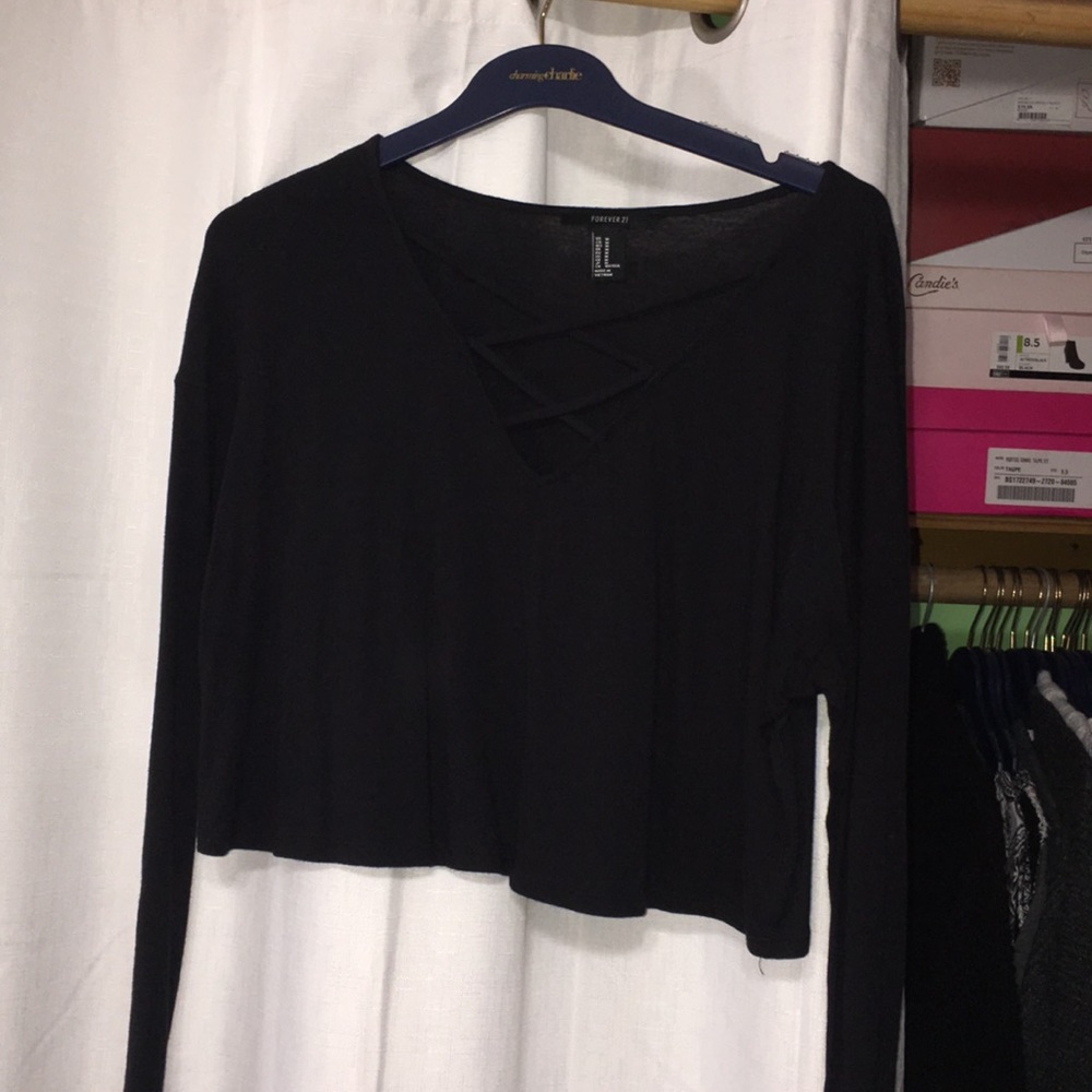 Black crop top